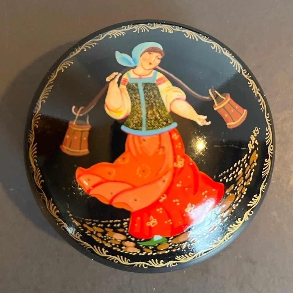 Vintage Russian Lacquered Hand-painted Metal Trinket Box Milk Girl